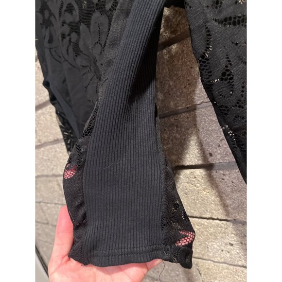 Free People Lace and Cotton Top ribbed sides silver hardware - Picture 3 of 8